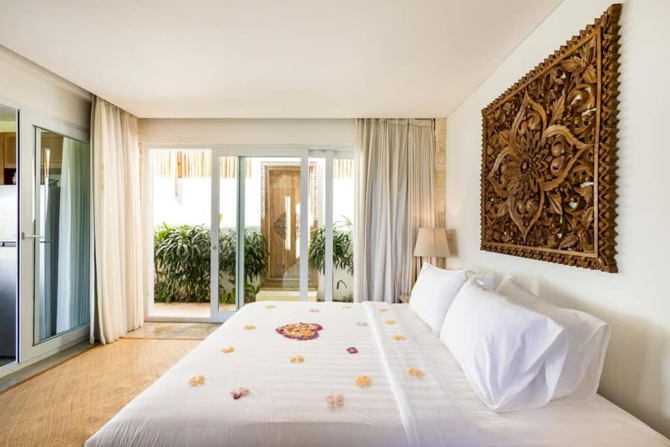 Bed, View (from property/room), Balcony/Terrace, Photo of the whole room, Bedroom, towels, wardrobe
