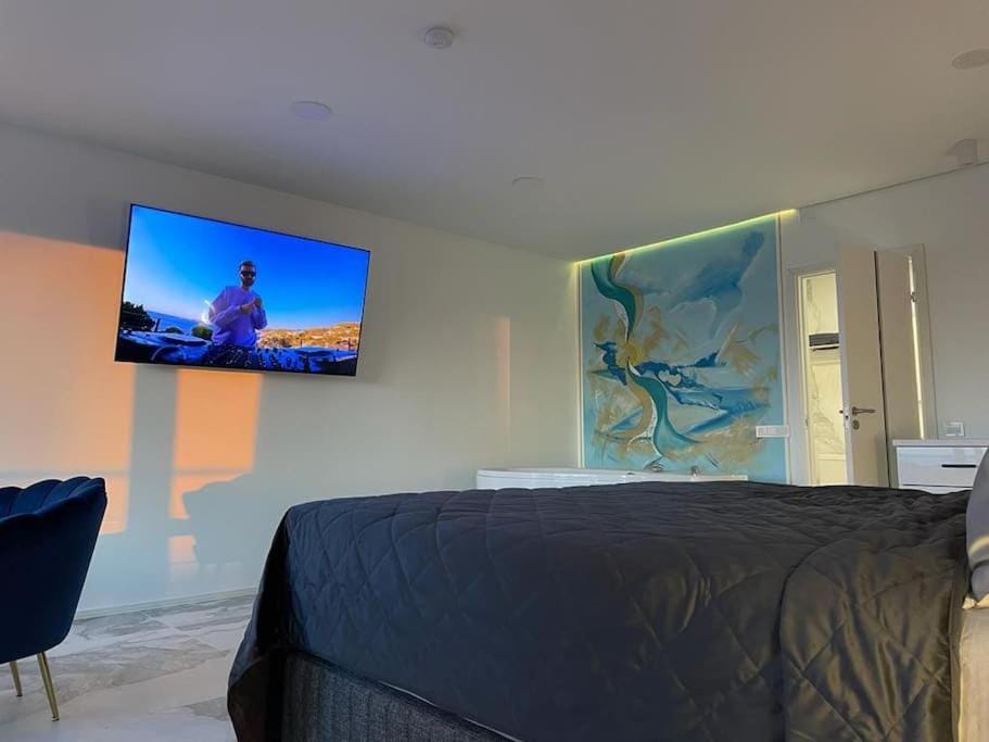 TV and multimedia, Photo of the whole room