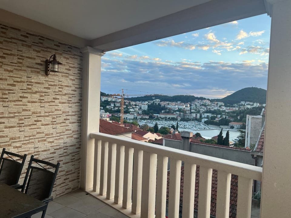 View (from property/room), City view, Sea view