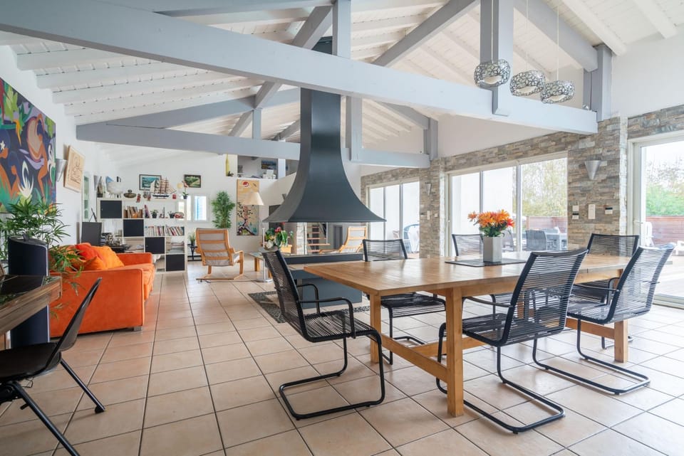 Property building, Living room