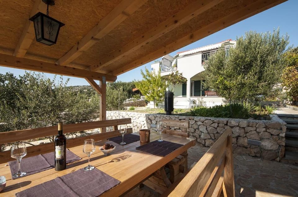 Off site, Activities, Garden