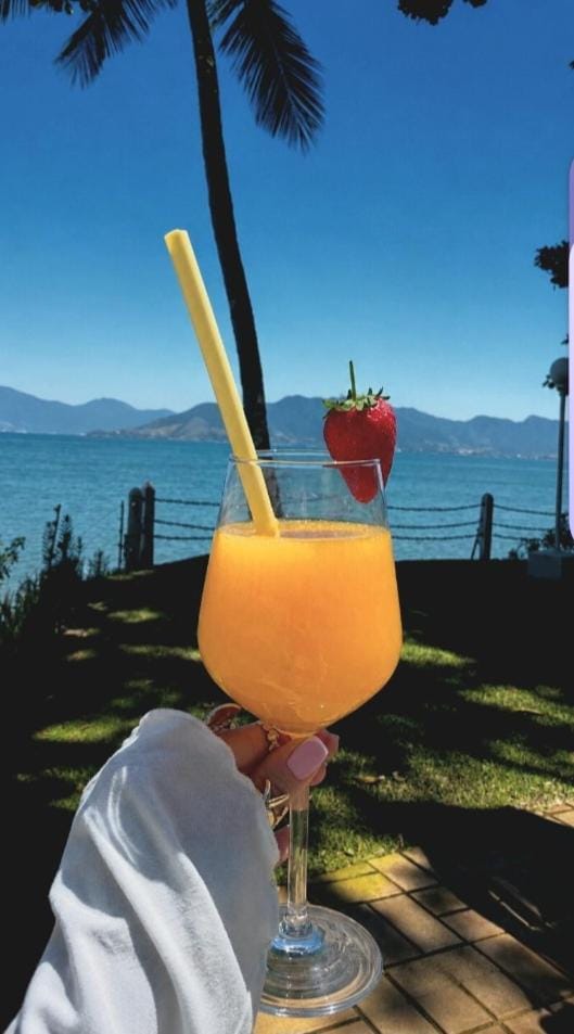 Natural landscape, Food and drinks, Sea view