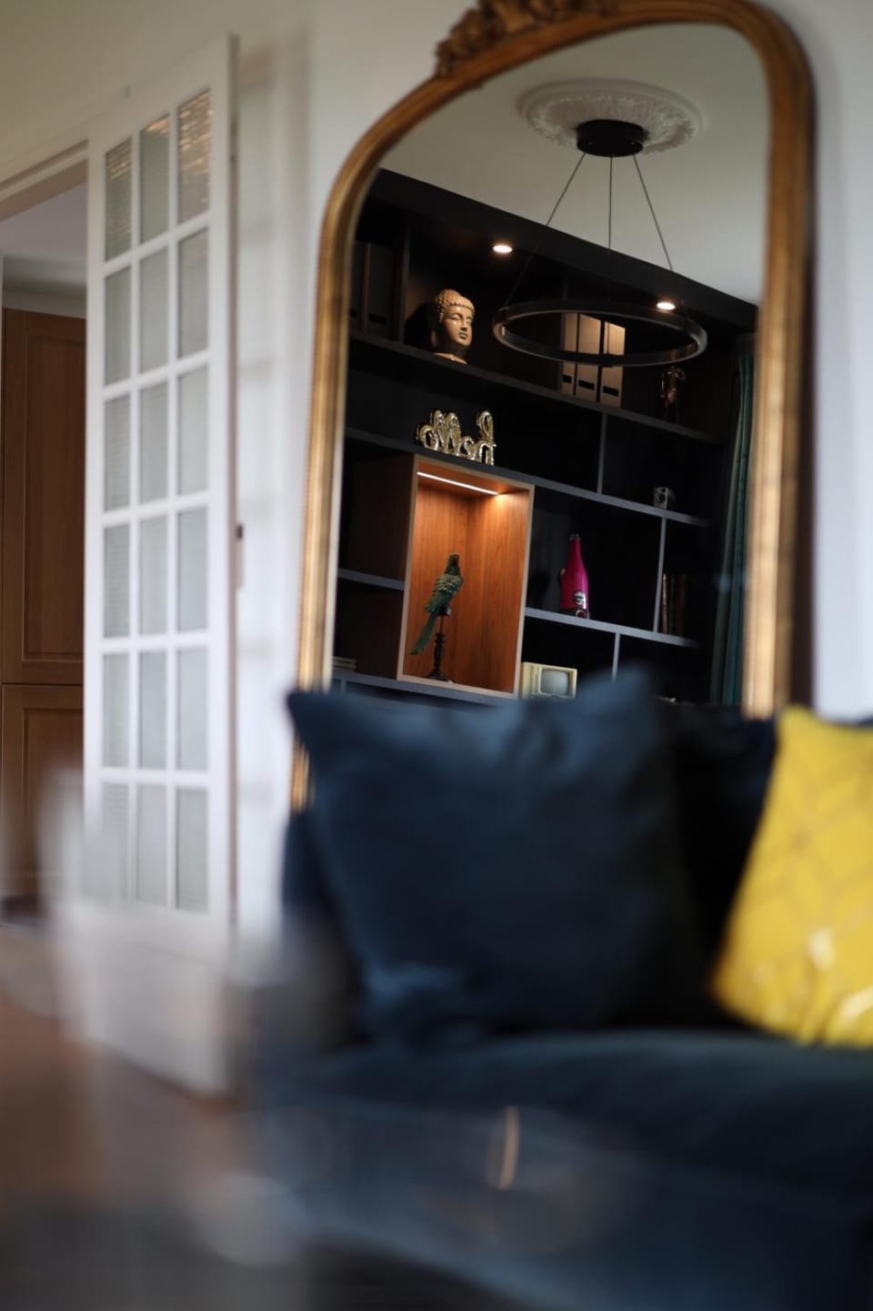 Living room, Seating area