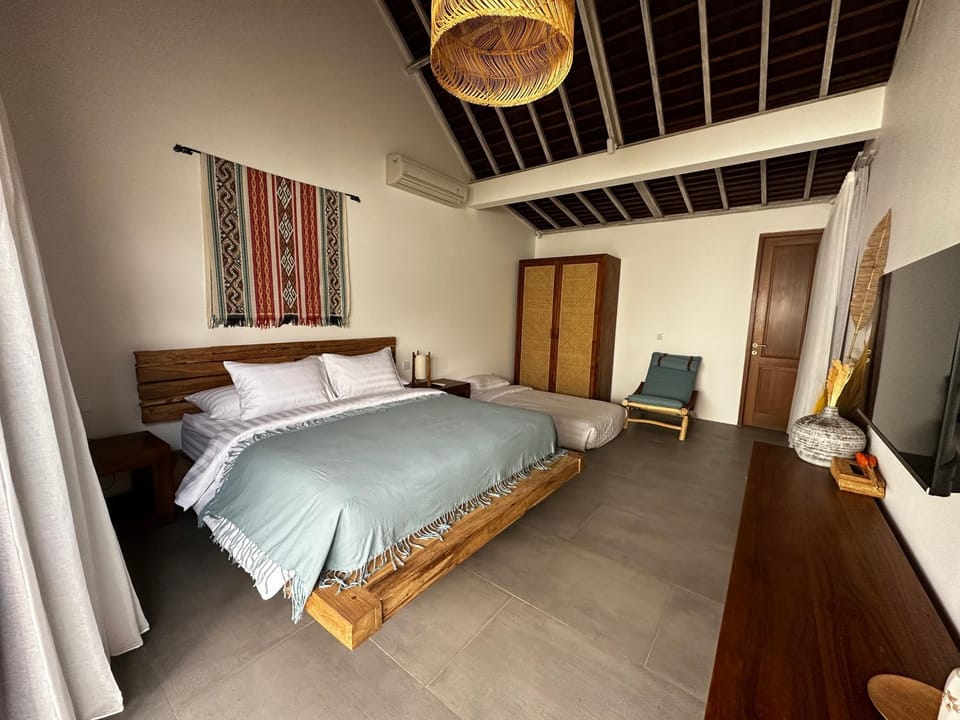 Autentique room in uluwatu Villa in Bali