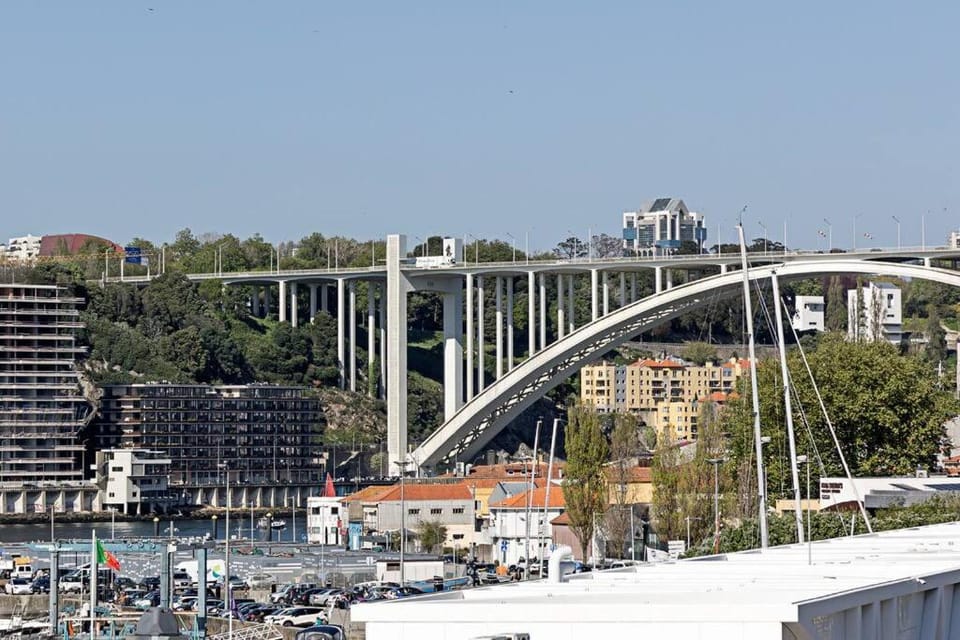 DOURO VIEWS Luxury Design Beach Apartment Apartment in Porto