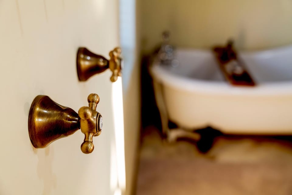 Bathroom, Bath