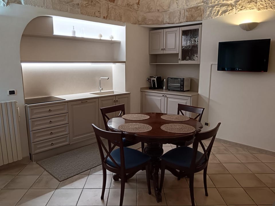 Trullo Ronzicchio House in Province of Taranto