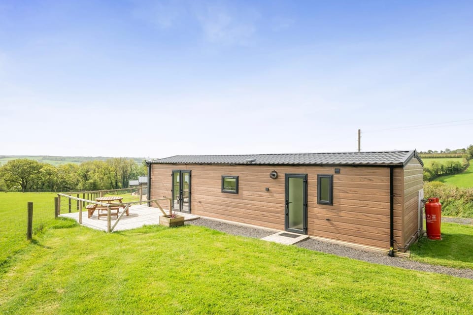 Tor Lodge, Oak Tree Lane Luxury tent in West Devon District