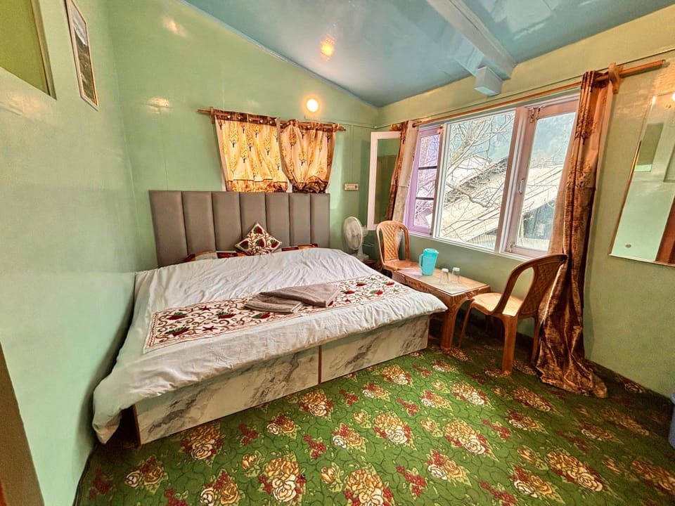 Al Hayat Guest House Bed and Breakfast in Punjab