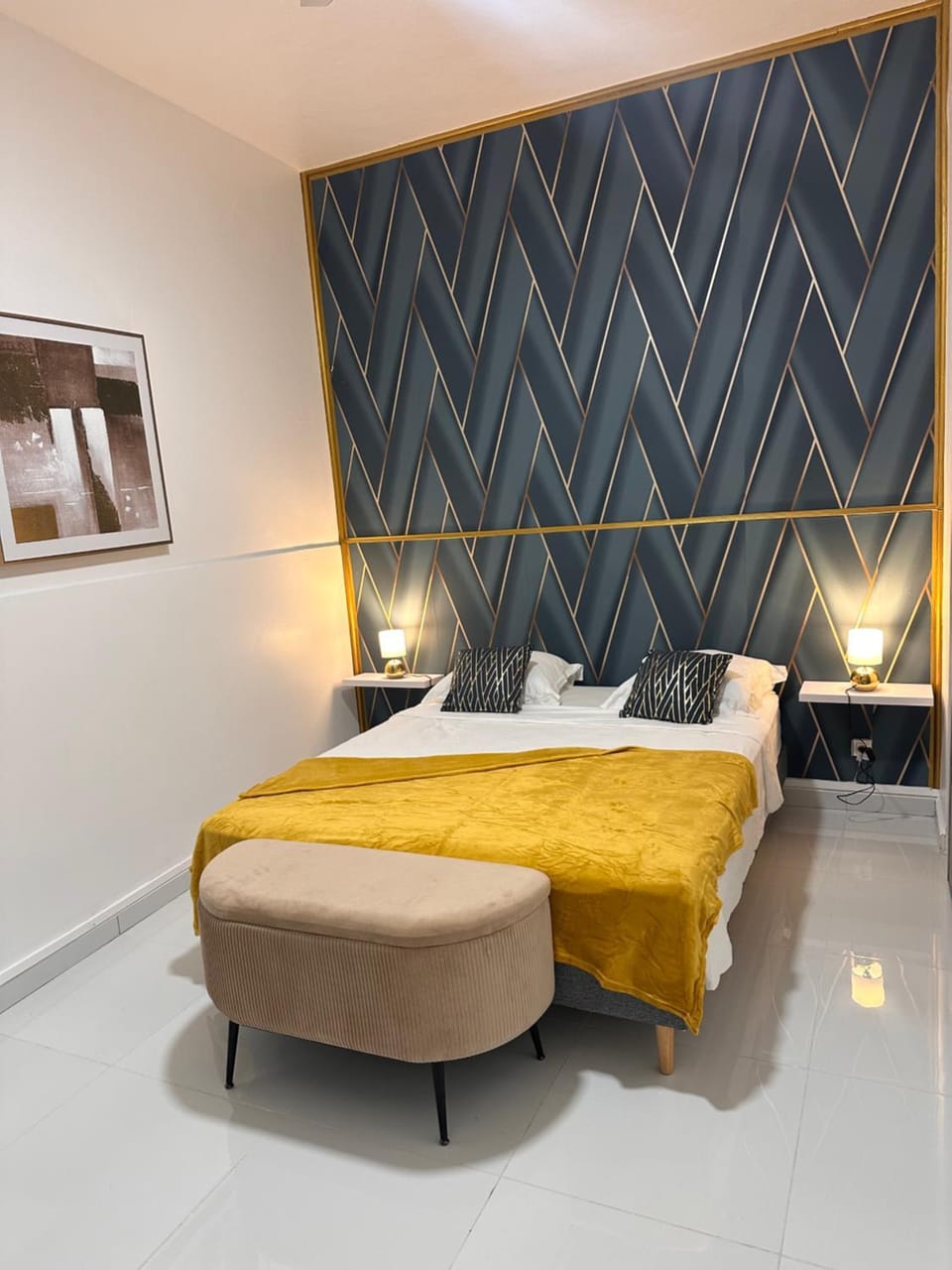 Bed, Photo of the whole room, Bedroom