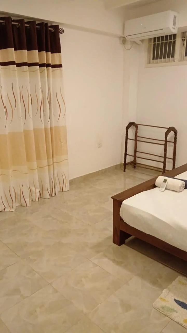 Bedroom, air conditioner