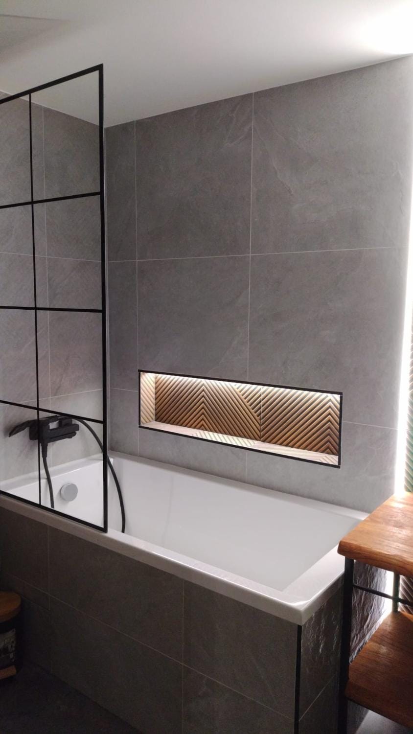 Bathroom, Bath