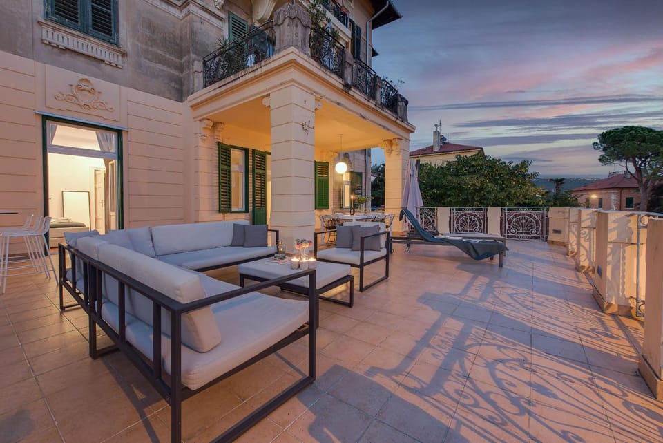 Balcony/Terrace, Balcony/Terrace