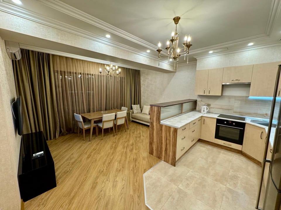 Kitchen or kitchenette, Living room, Seating area, Dining area, minibar, pet friendly, stove