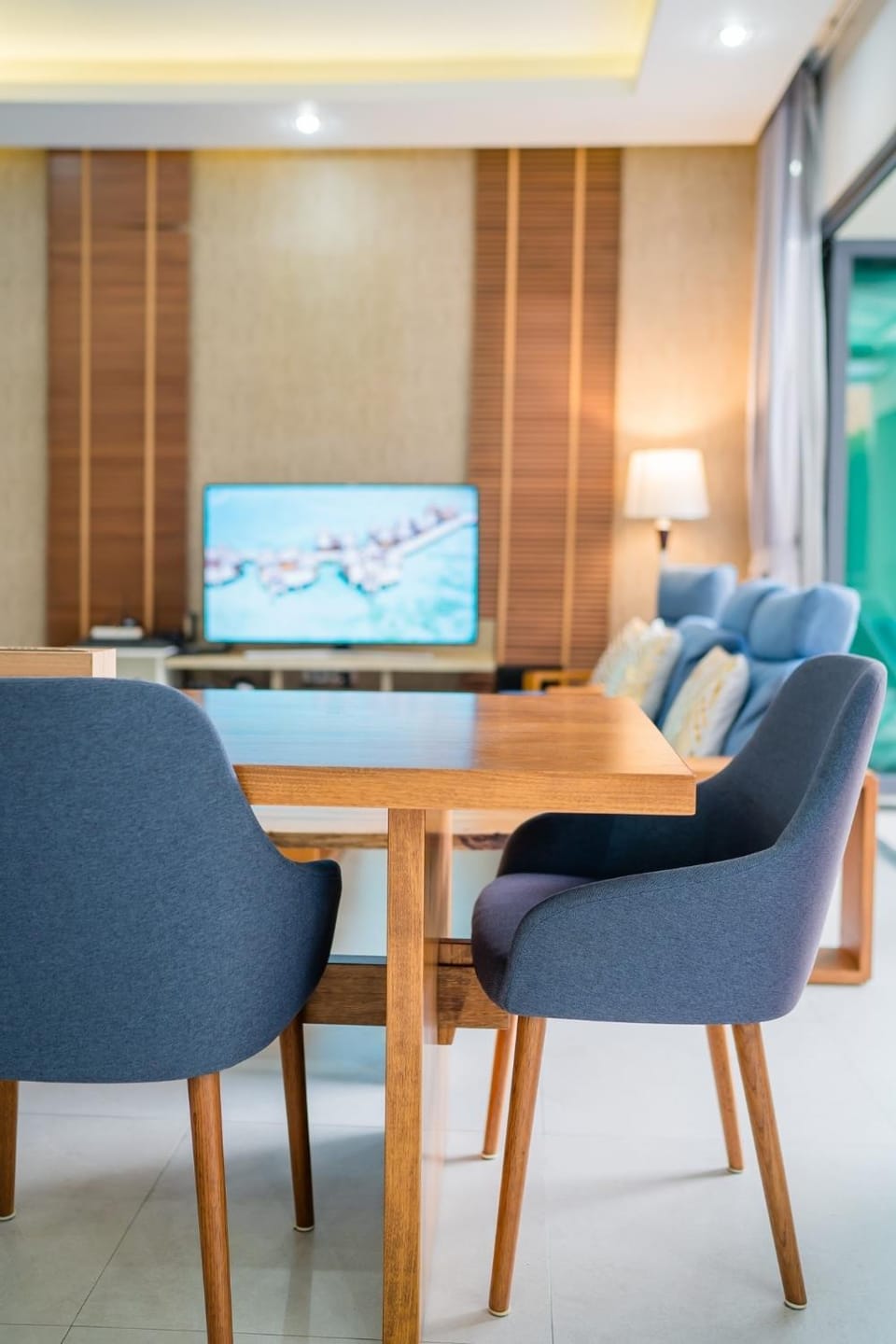 Communal lounge/ TV room, TV and multimedia, Living room, Seating area, Evening entertainment