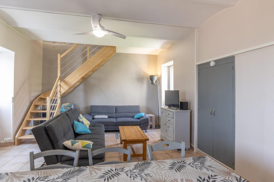 Property building, Living room