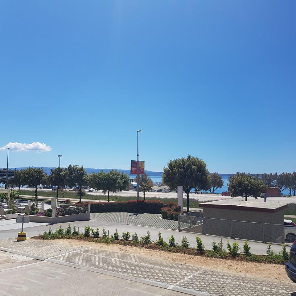 Spring, Day, Lobby or reception, Sea view