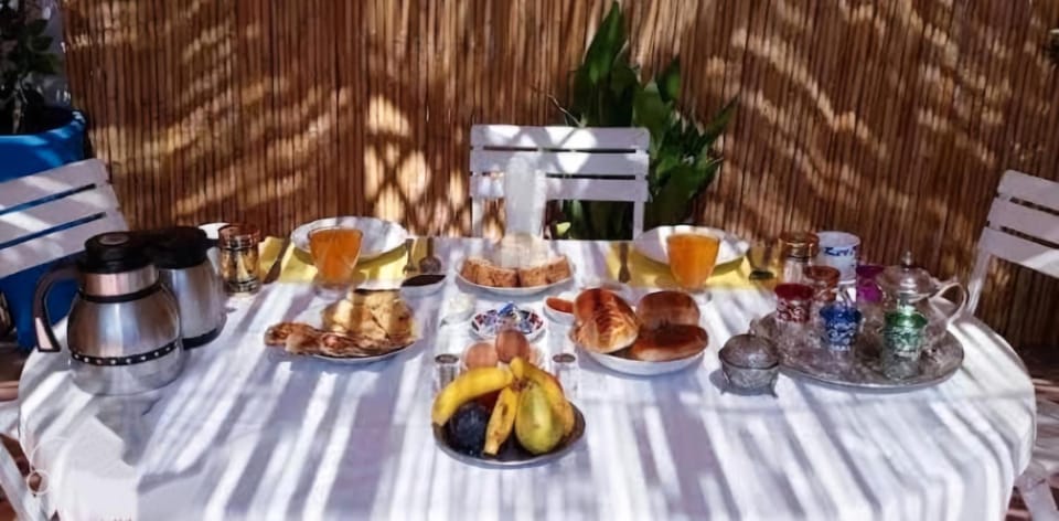 Food and drinks, Food, Breakfast, Drinks