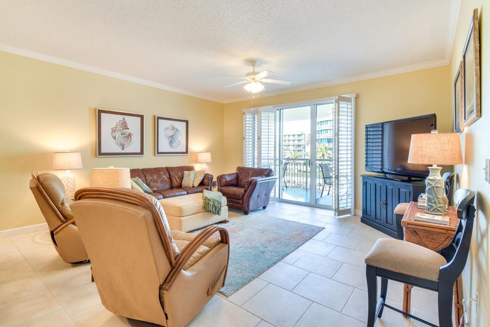 Waterfront Orange Beach Condo w/ Bayside Balcony! House in Orange Beach