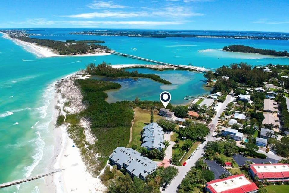 Beach to Bay View House in Longboat Key