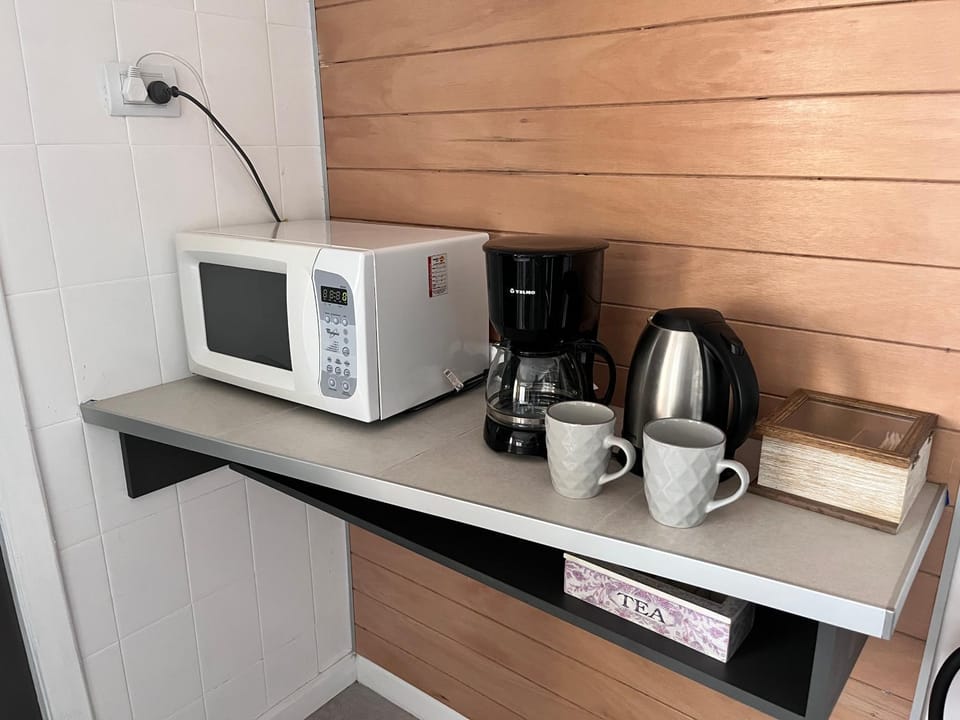 Coffee/tea facilities, minibar