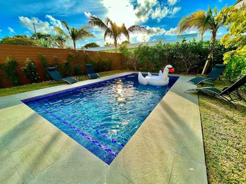 Swimming pool