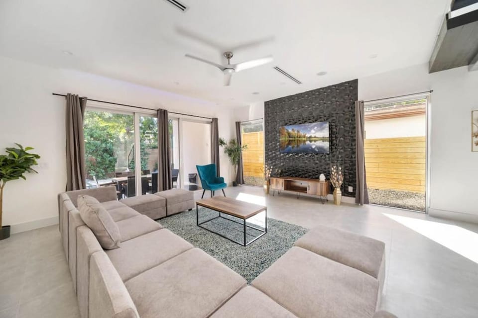 TV and multimedia, Living room