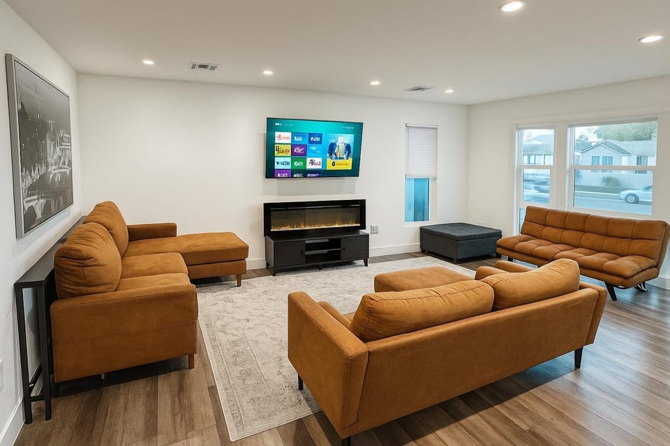 Bright Corner Home Retreat Near SoFi Apartment in Inglewood