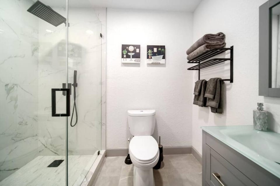 Shower, Bathroom