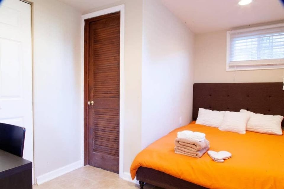 1BR Oasis near Takoma Metro Minutes to Capital Apartment in Takoma Park