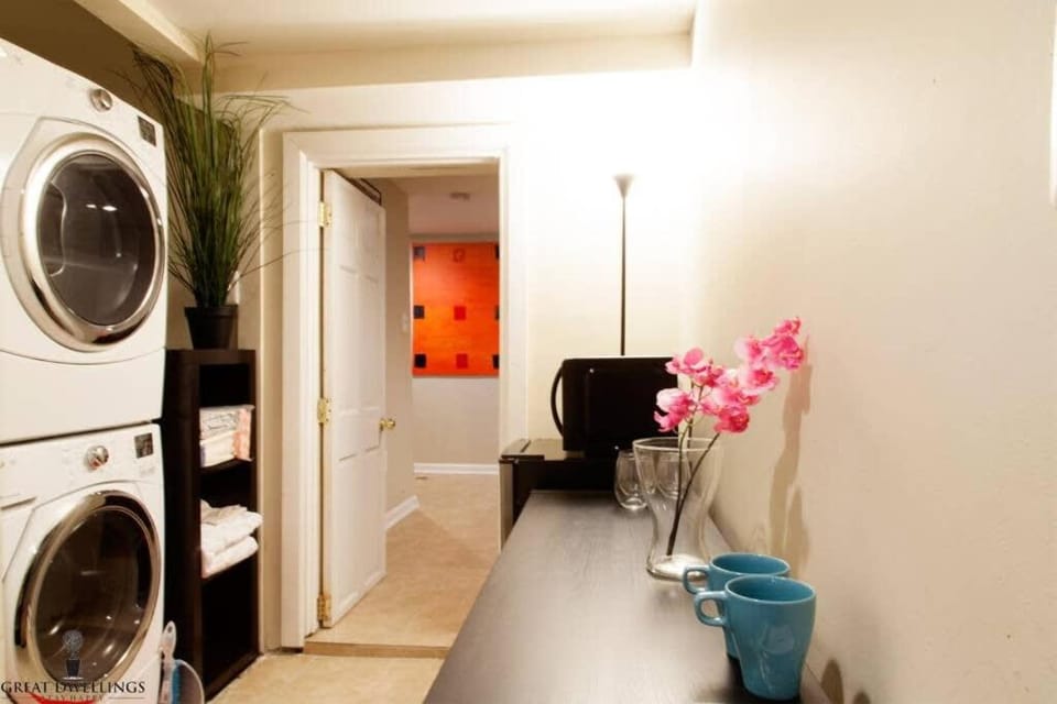 1BR Oasis near Takoma Metro Minutes to Capital Apartment in Takoma Park