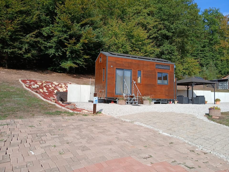 Au Petit Rocher Campground/ 
RV Resort in Grand Est