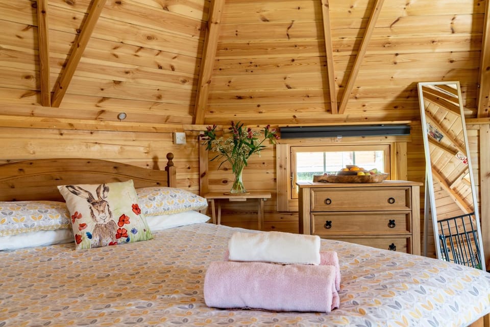 Dartmoor Eco-Pod - Oak Tree Lane Apartment in West Devon District