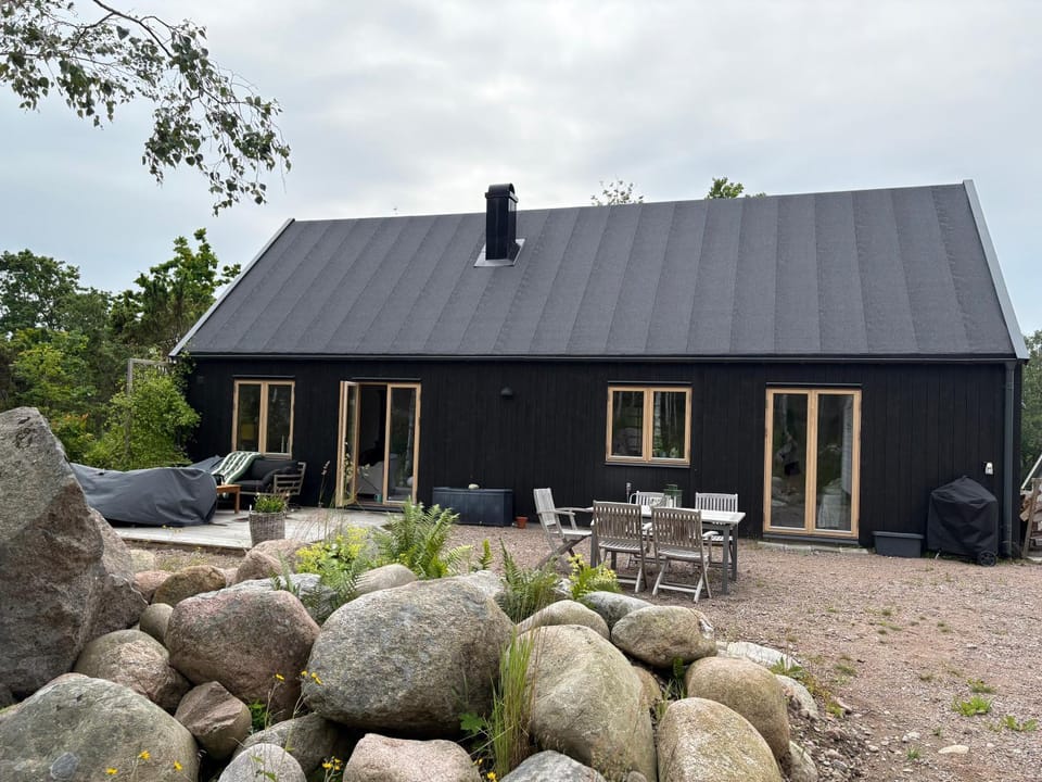 Property building, Garden