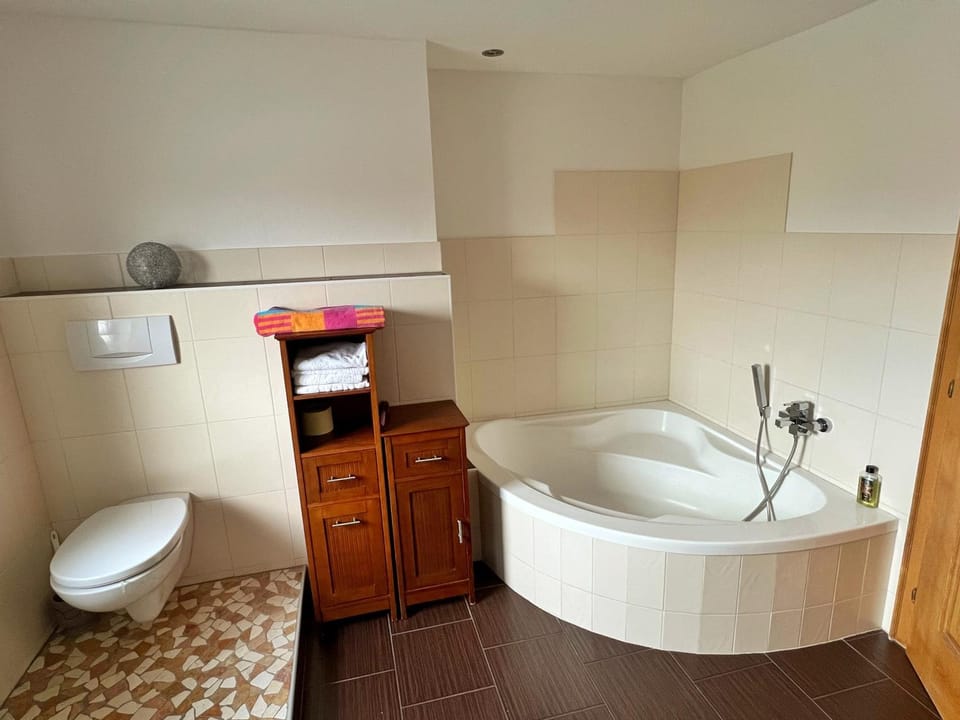 Toilet, Bathroom, Bath