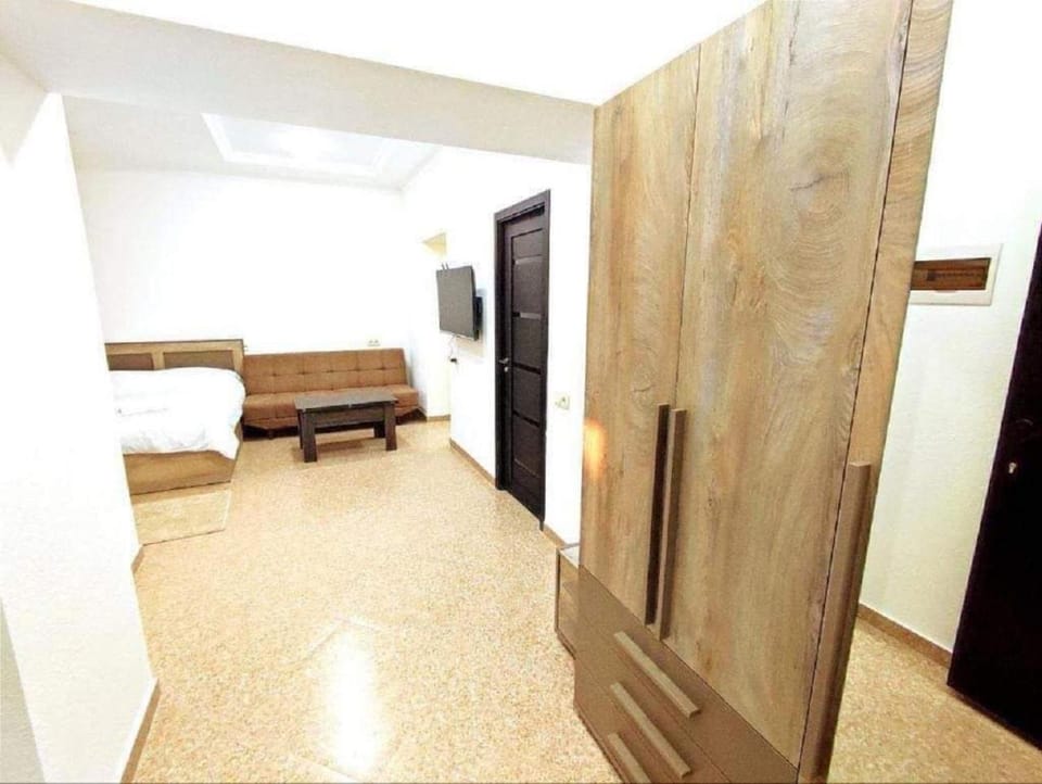 TV and multimedia, Living room, Seating area, wardrobe