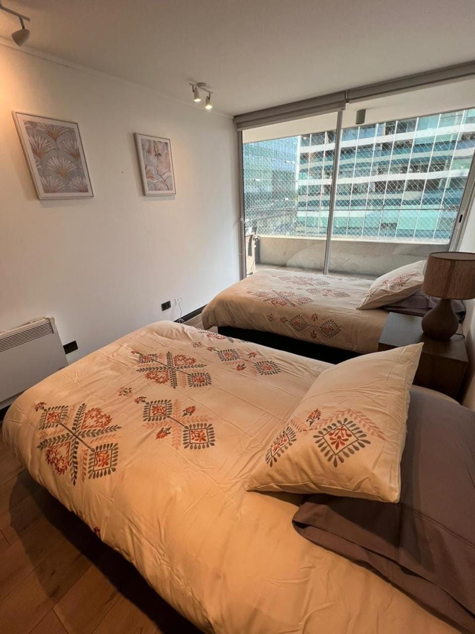 2 dormitorios a pasos de la CLC Apartment in Las Condes