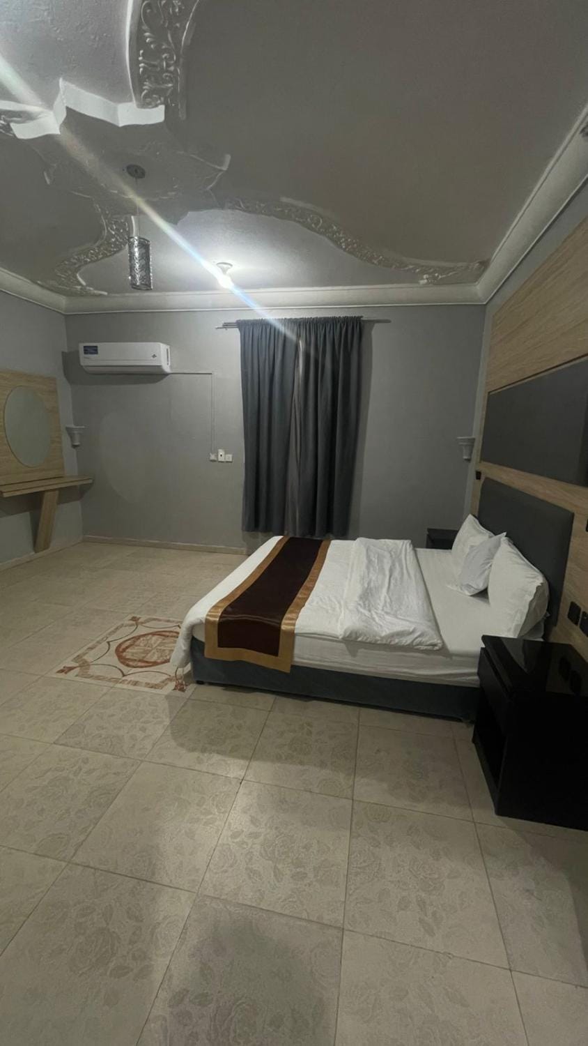 شقق الخيول البرونزية للشقق المخدومة Apartment hotel in Saudi Arabia
