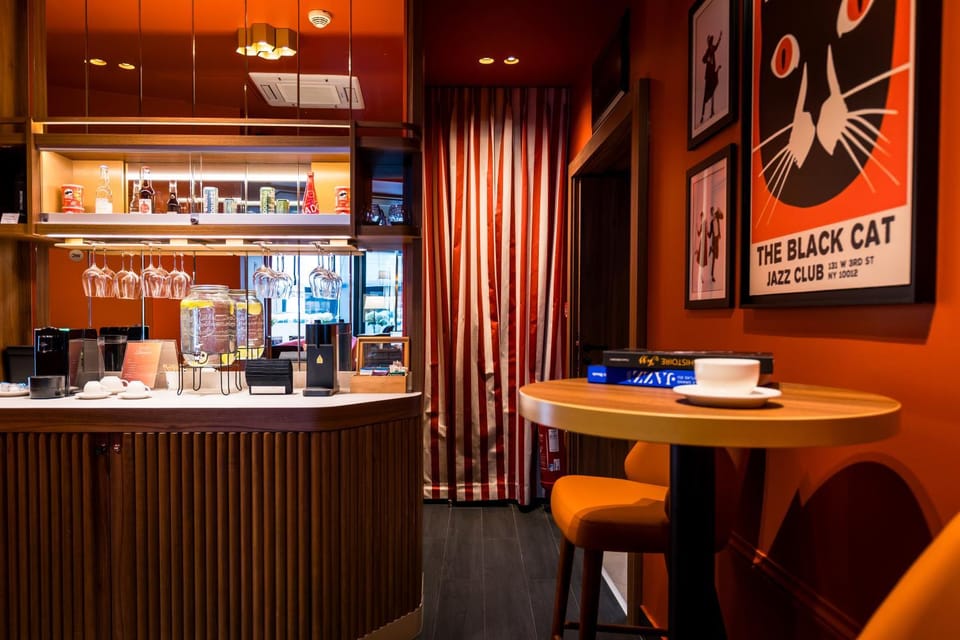 Lounge or bar
