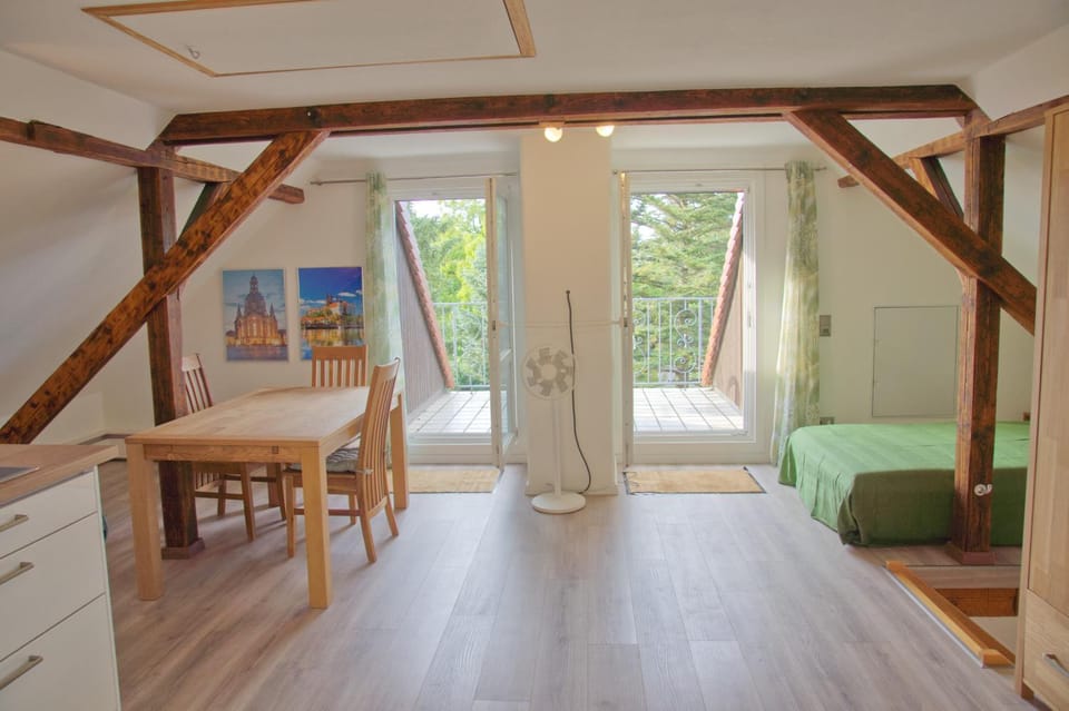 Bed, Living room, Dining area
