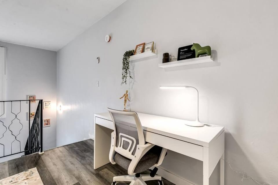 Airport Loft 1b full kitchen Virg 10 Apartment in Miami Springs