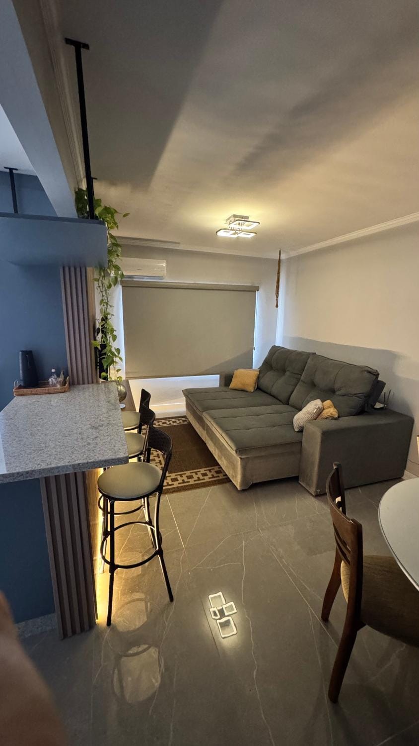 Melhor apto recém-reformado a 3 min a pé da praia - 2 dorms para até 6 pessoas Apartment in Camboriú