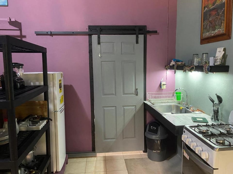 Airport Inn Roatan Hotel in Bay Islands Department
