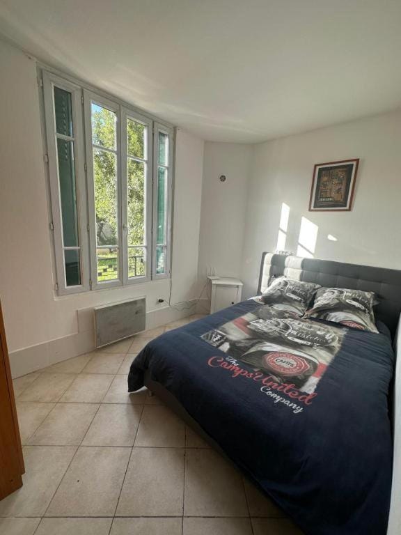 Prdc0 Apartment in Île-de-France