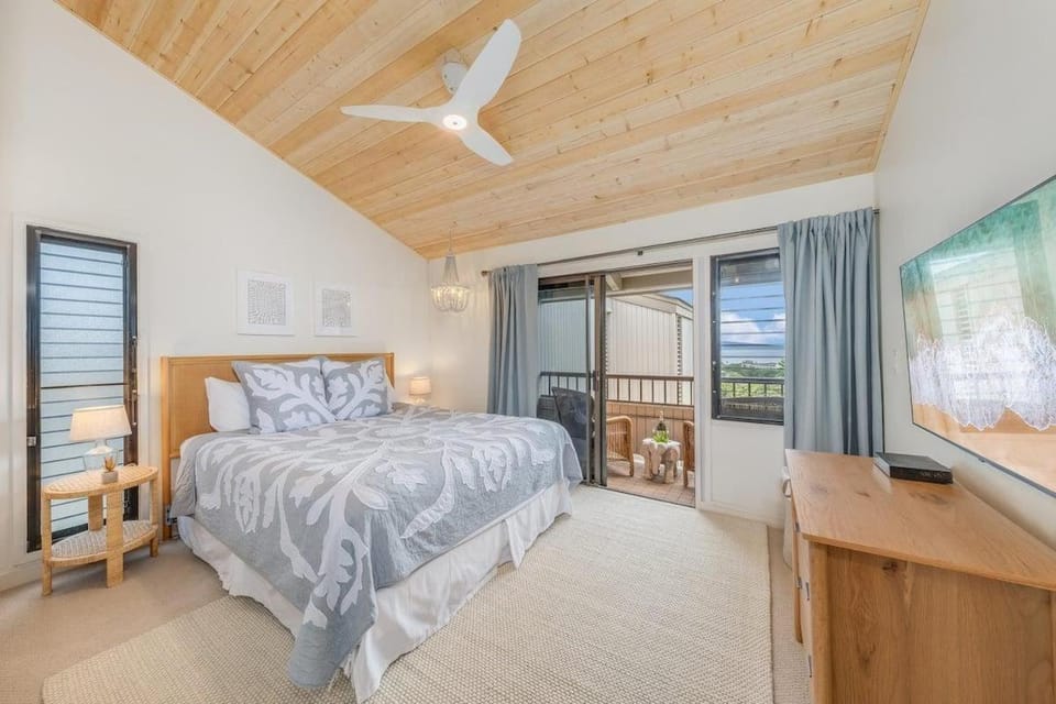 Wailea Ekolu 504 · Remodeled 2BD w Panoramic Ocean Views AC House in Wailea