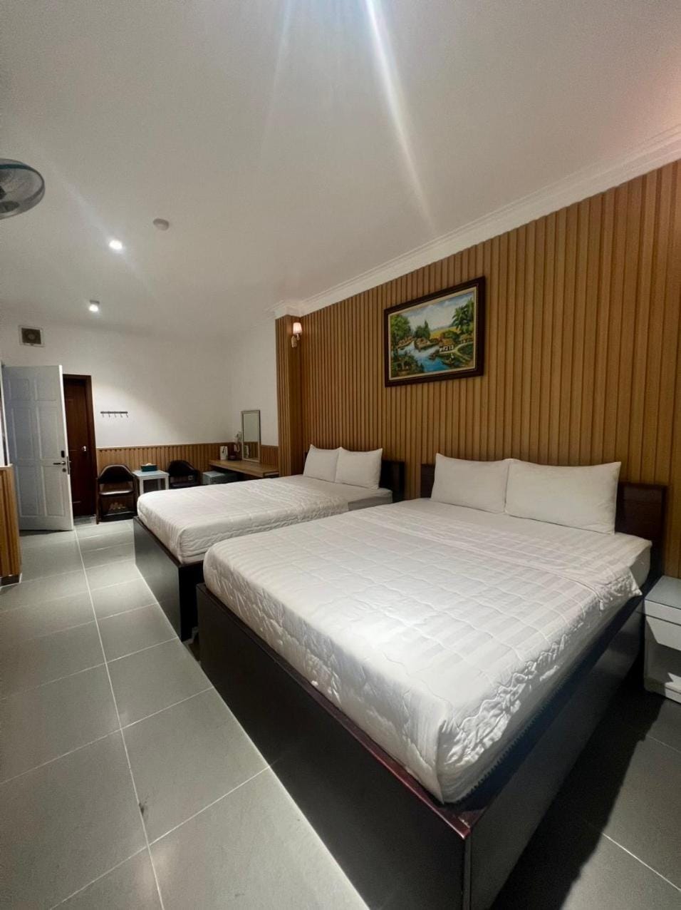 ĐÔNG NHƯ HOTEL Hotel in Ho Chi Minh City