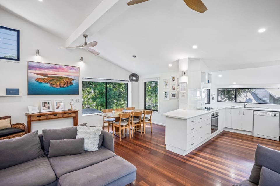 9 Naiad Court - Rainbow Shores - Pool - Aircon - Wifi - Walk to beach House in Rainbow Beach