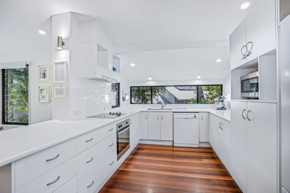 9 Naiad Court - Rainbow Shores - Pool - Aircon - Wifi - Walk to beach House in Rainbow Beach