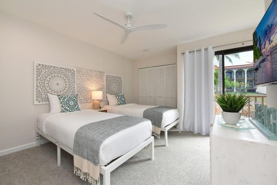 Maui Kamaole E202 · MKO E202 Remodeled 2BD Retreat wAC Pool Near House in Wailea