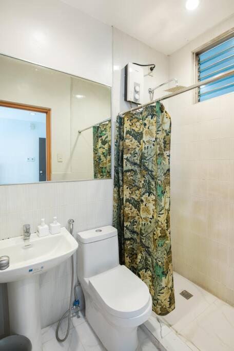 JP Santiago Studio Makati J207 Apartment in Mandaluyong